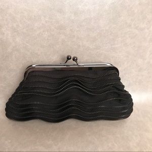 Vintage style black zipper bag