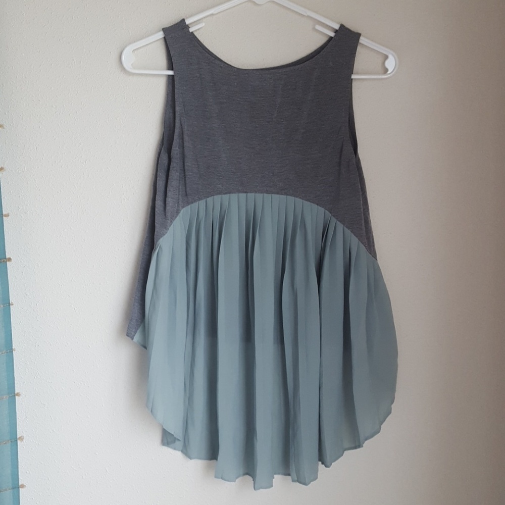 Multi-media grey tank - Picture 2 of 2