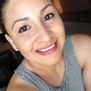 Meet your Posher, Claudia