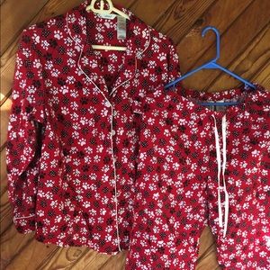 NWOT Red flannel pj's with paw prints