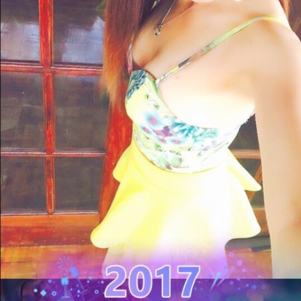 Dress - Picture 5 of 5