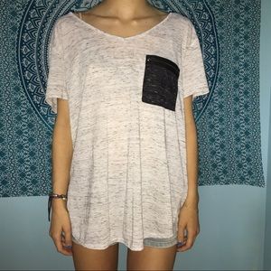 Grey shirt with black frocket