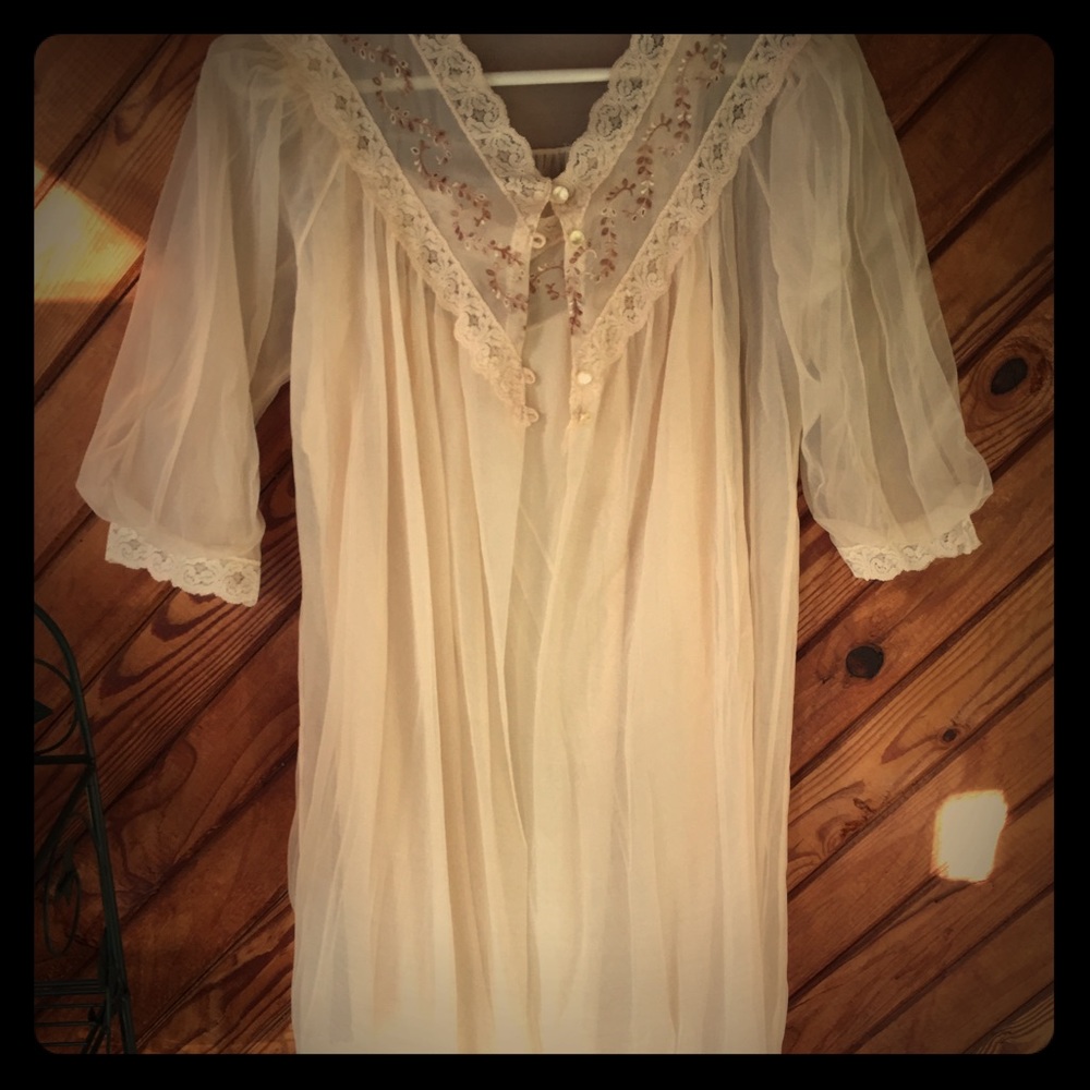 Vintage robe and gown set