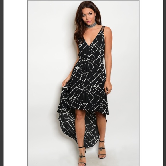 High-Low Black/White Print Dress - Picture 2 of 7