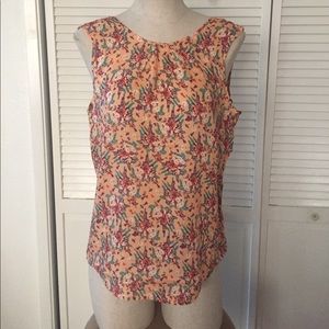 👄Tangerine Floral print top with cutout back👄