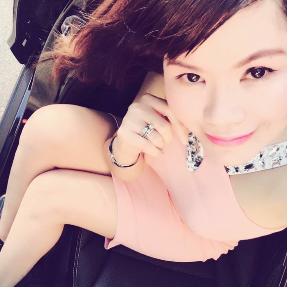 Dress - Picture 2 of 4