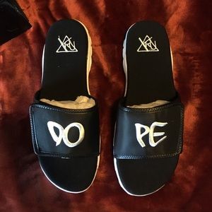 Yru Slides