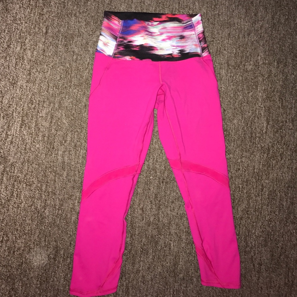 Hot pink Lululemon Capri leggings