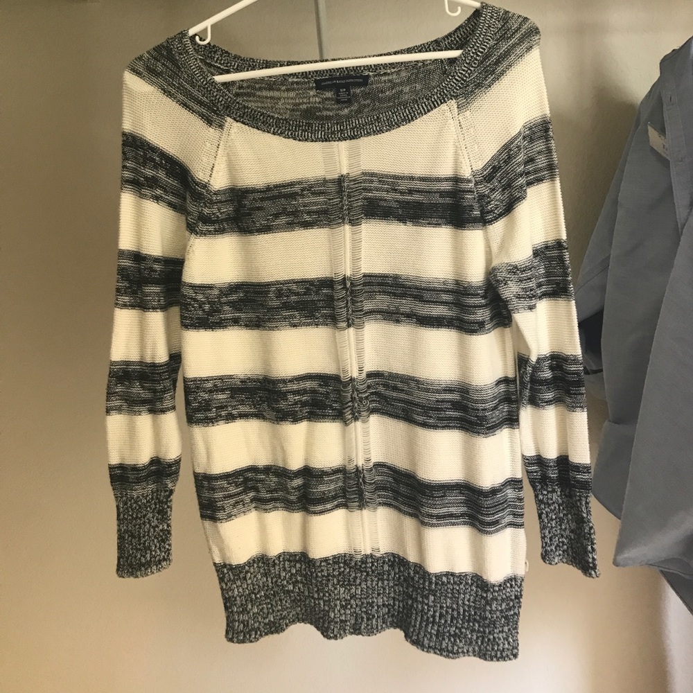 loose stranded black and white striped knit