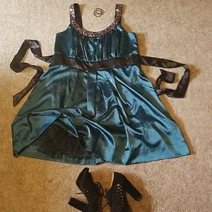 Beautiful plus size satin party dress!!