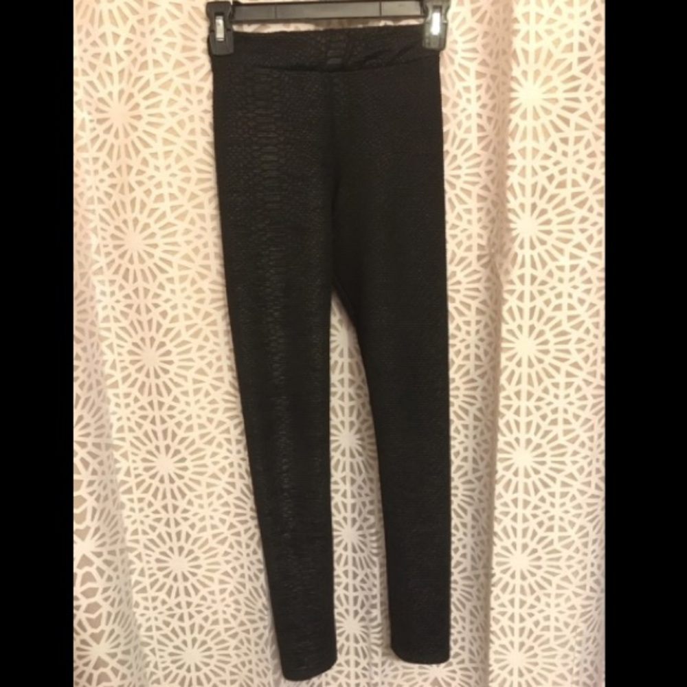 H&M Textured Black Leggings