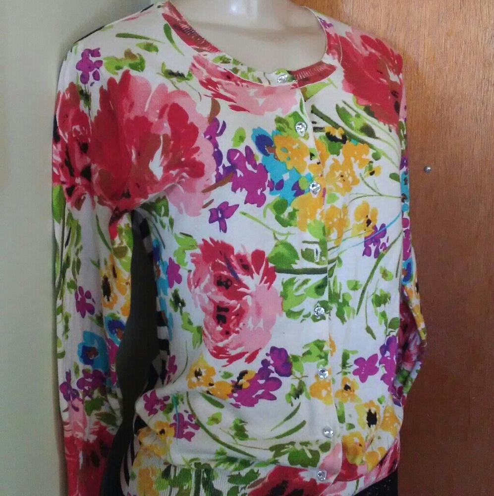 Half Sleeve Sweater NWOT sz L