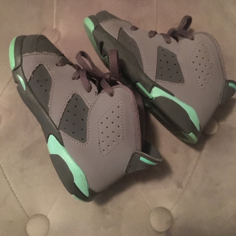 Size 8c Jordan 7s