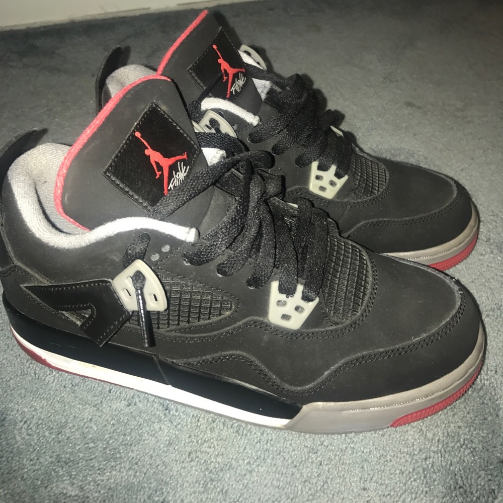 AIR JORDAN BRED 4s SIZE 6.5Y