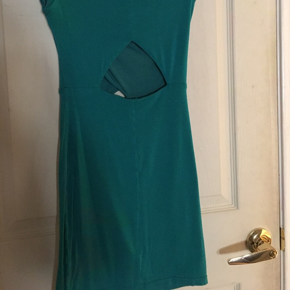Dress - Picture 3 of 3