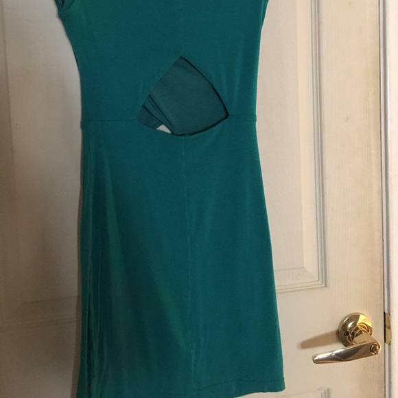 Dress - Picture 3 of 3