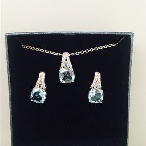 Necklace and earrings set