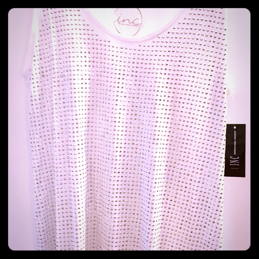 NWT INC  White tank w/silver sequin