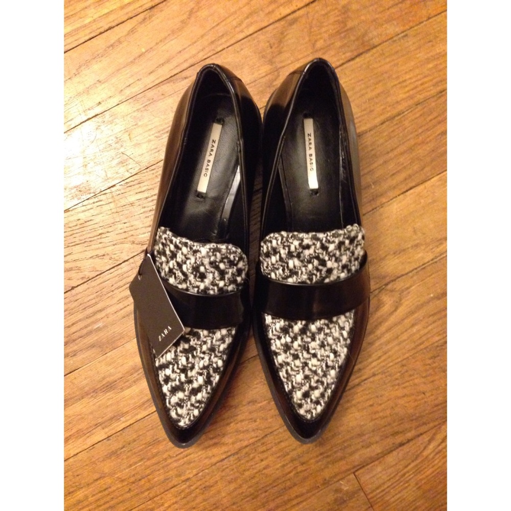 NWT Zara Black Leather Pointed Toe Flat