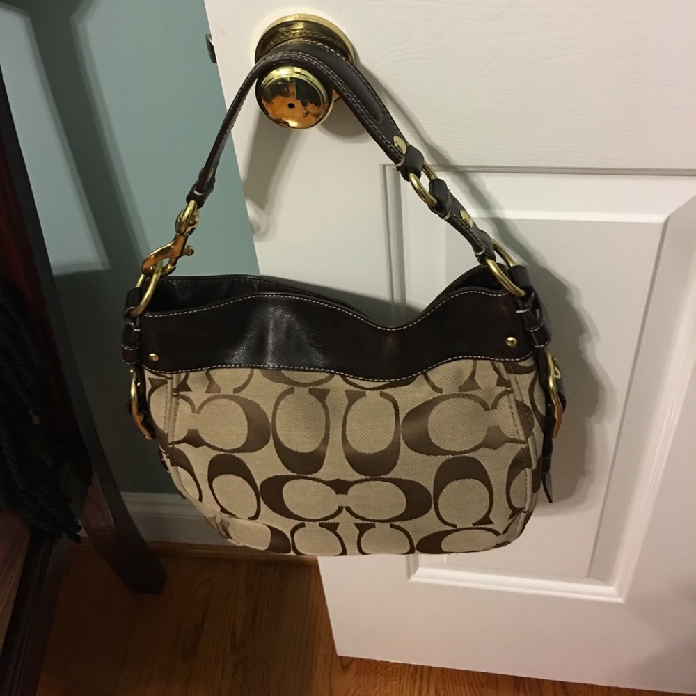 Signature "Coach" Bag