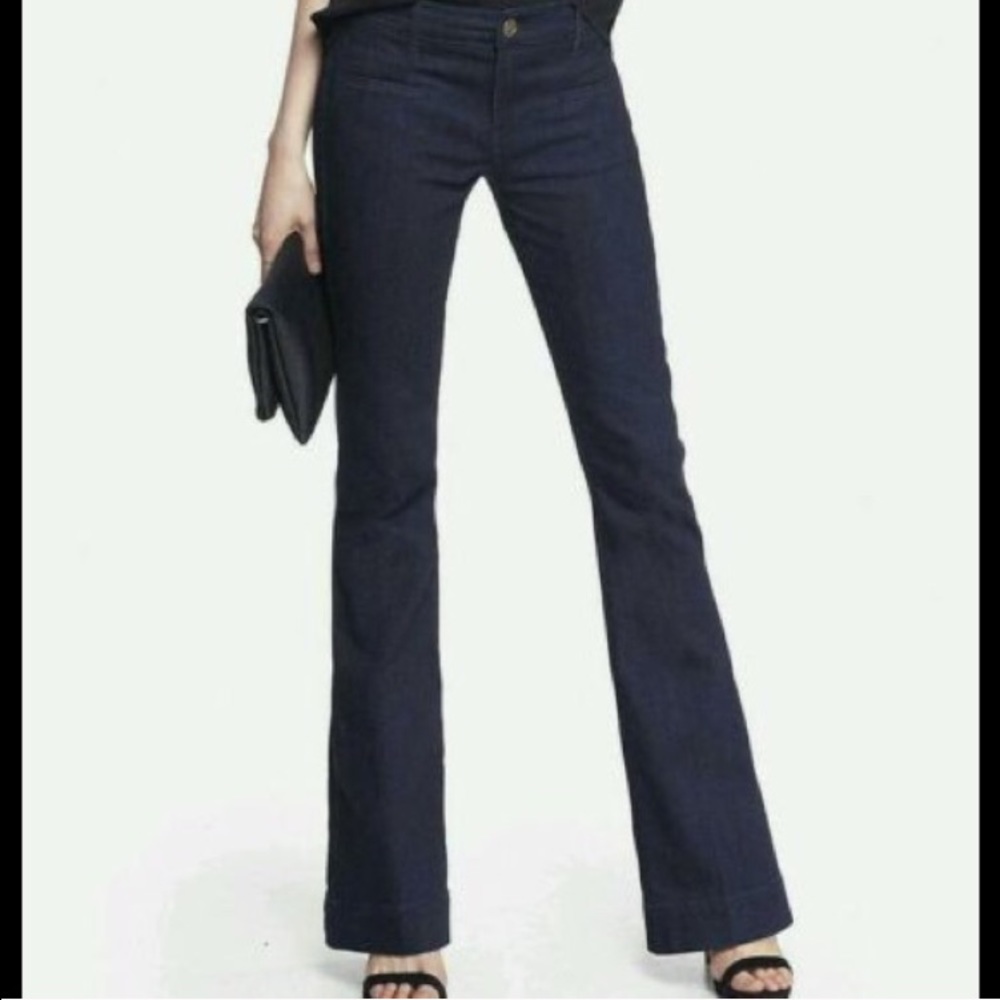 EXPRESS MIA mid size flare dark rinse