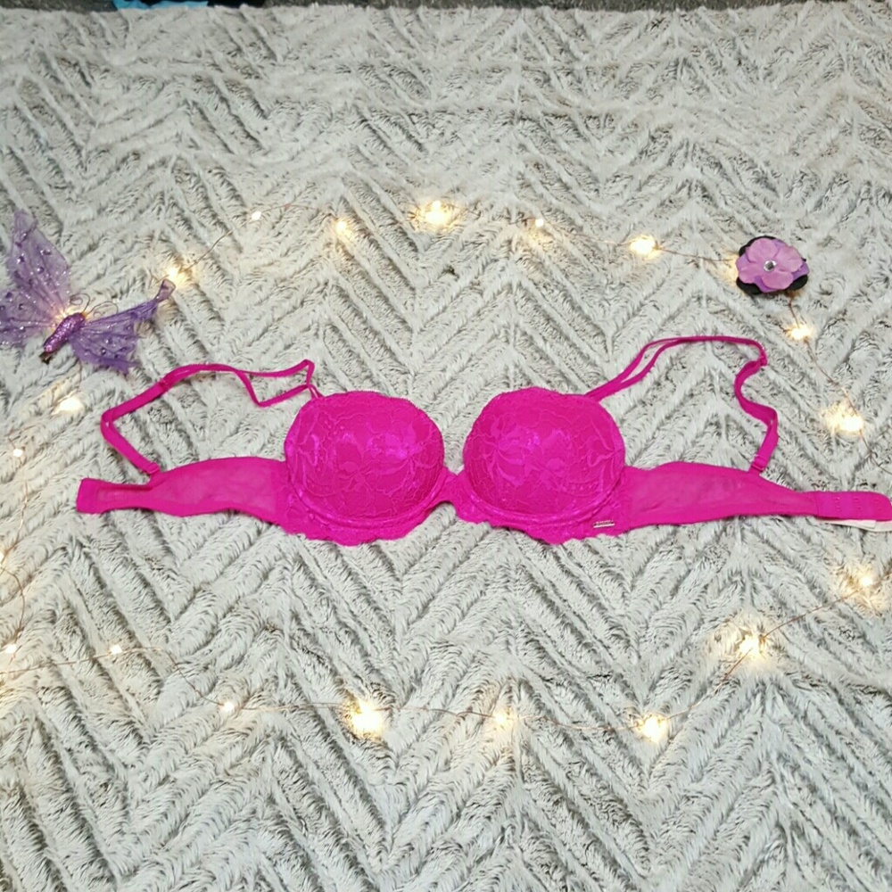 Pink Victoria Secrets Push Up Bra!