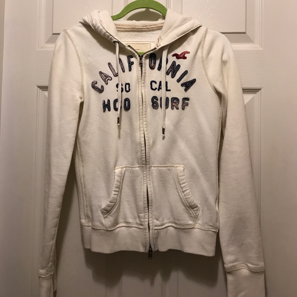 NWOT 🌺🌺HOLLISTER hoodie.  Soft, Heavy duty
