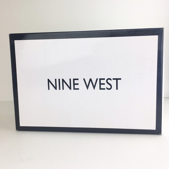 Nine West Light Gray Classic Pump Heel Leather NEW - Picture 6 of 8