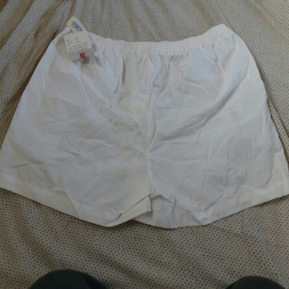 Wilson white shorts - Picture 4 of 8