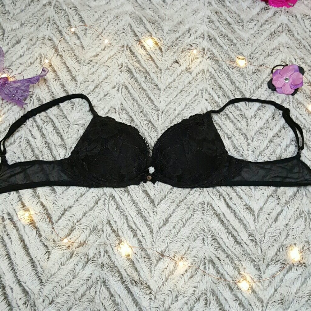 Black Victoria Secret Push Up Bra!