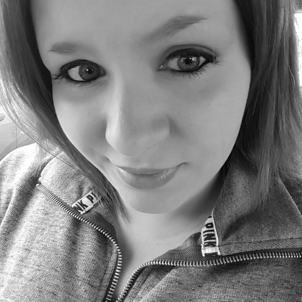 Meet your Posher, Nikki