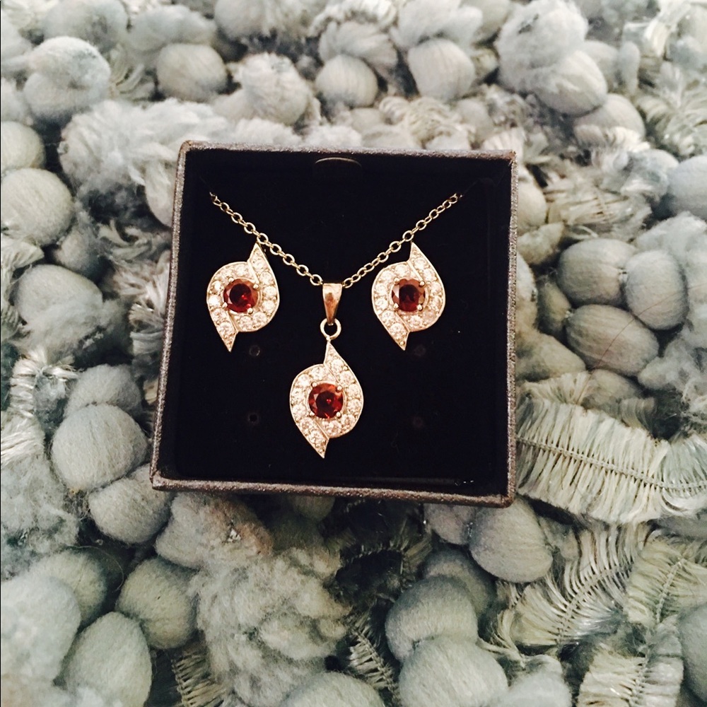 Necklace and Earrings Set