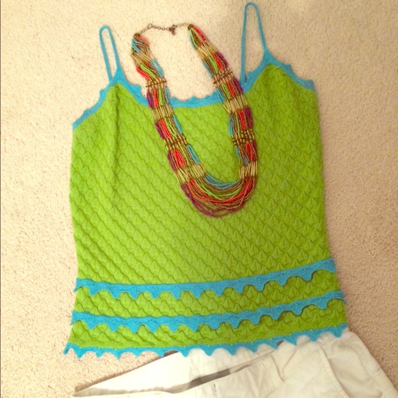 Boutique tank - Picture 2 of 3