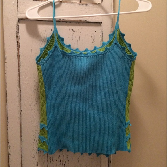 Boutique tank - Picture 3 of 3