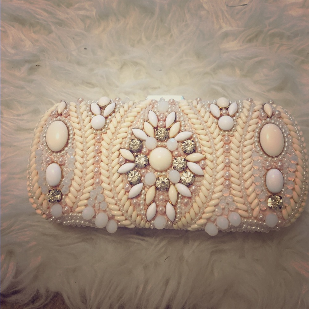 Elegant clutch
