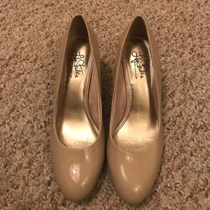 NWOT LifeStride Heels