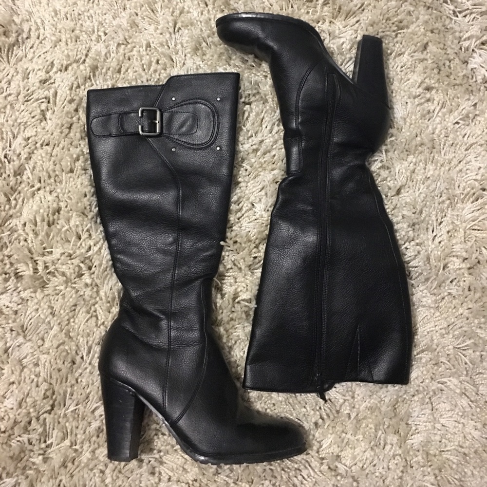 Black Leather Style & Co Heeled Boots