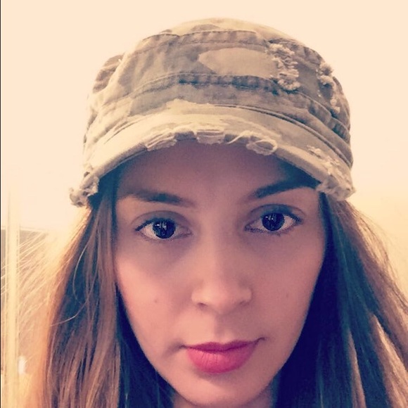 Camouflage army hat - Picture 1 of 4