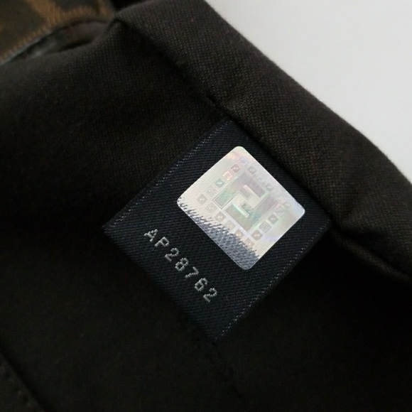 💖 Fendi Tobbaco Zucca Canvas Shoulder B-bag💖 - Picture 5 of 8