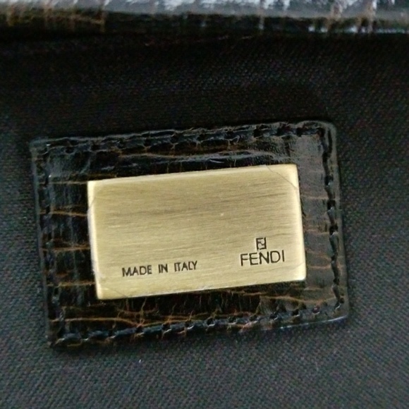 💖 Fendi Tobbaco Zucca Canvas Shoulder B-bag💖 - Picture 6 of 8