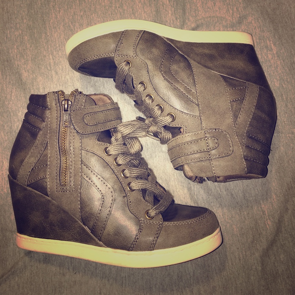 Sneaker wedges!