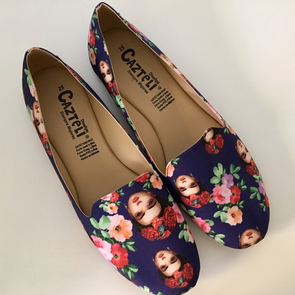 Frida print flats