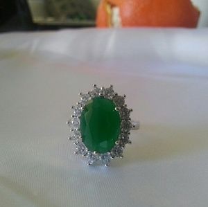 6.30 CTW. CREATED FINE EMERALD / WHITE SAPPHIRE RI