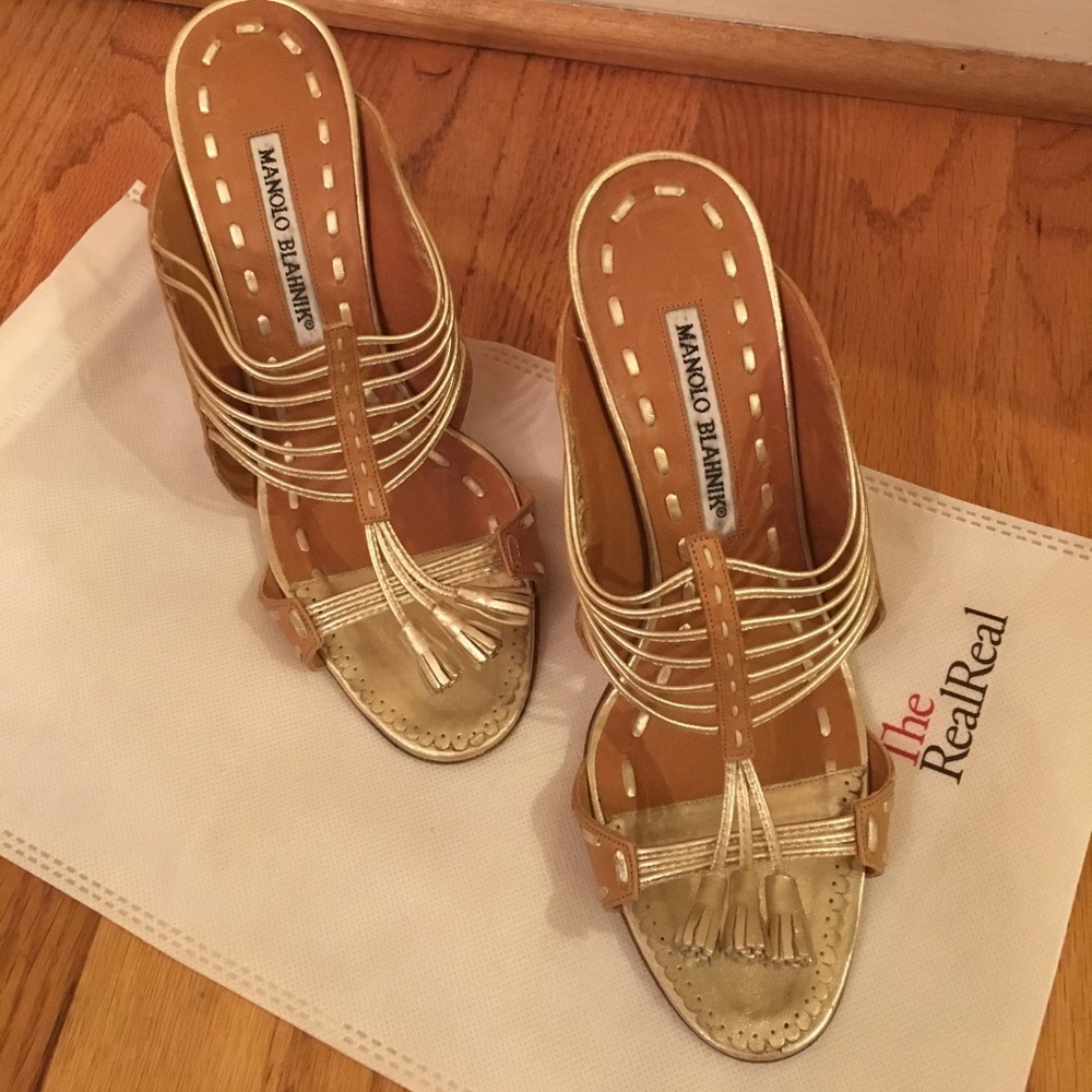 Manolo Blanik sandals 6.5 hardly worn!