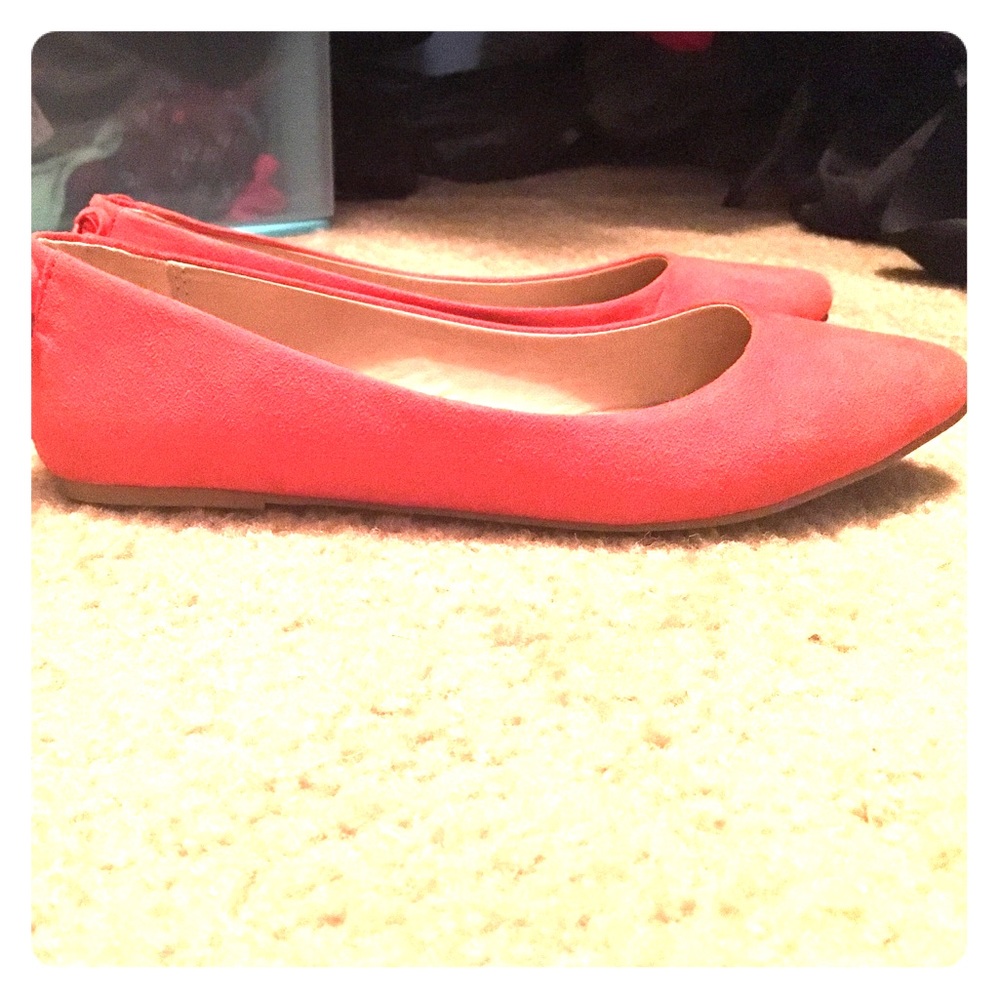 Adorable flats!