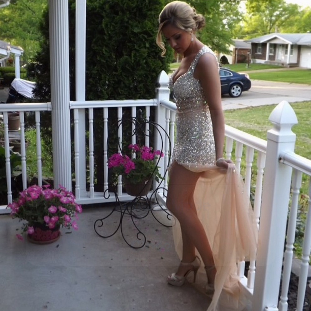 Only worn once for my prom, like new.