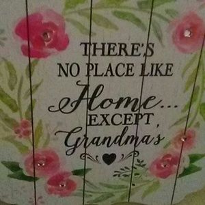 Meet your Posher, Hermena