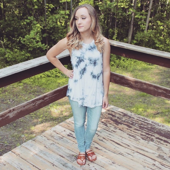 American Eagle Outfitters Tops - AEO Soft & Sexy Dye Tank