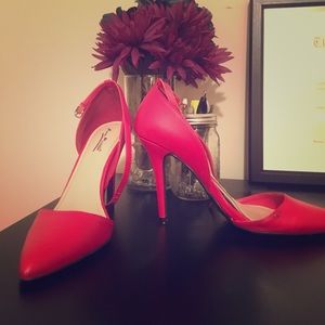 Red pumps - like new! Worn 2-3 times