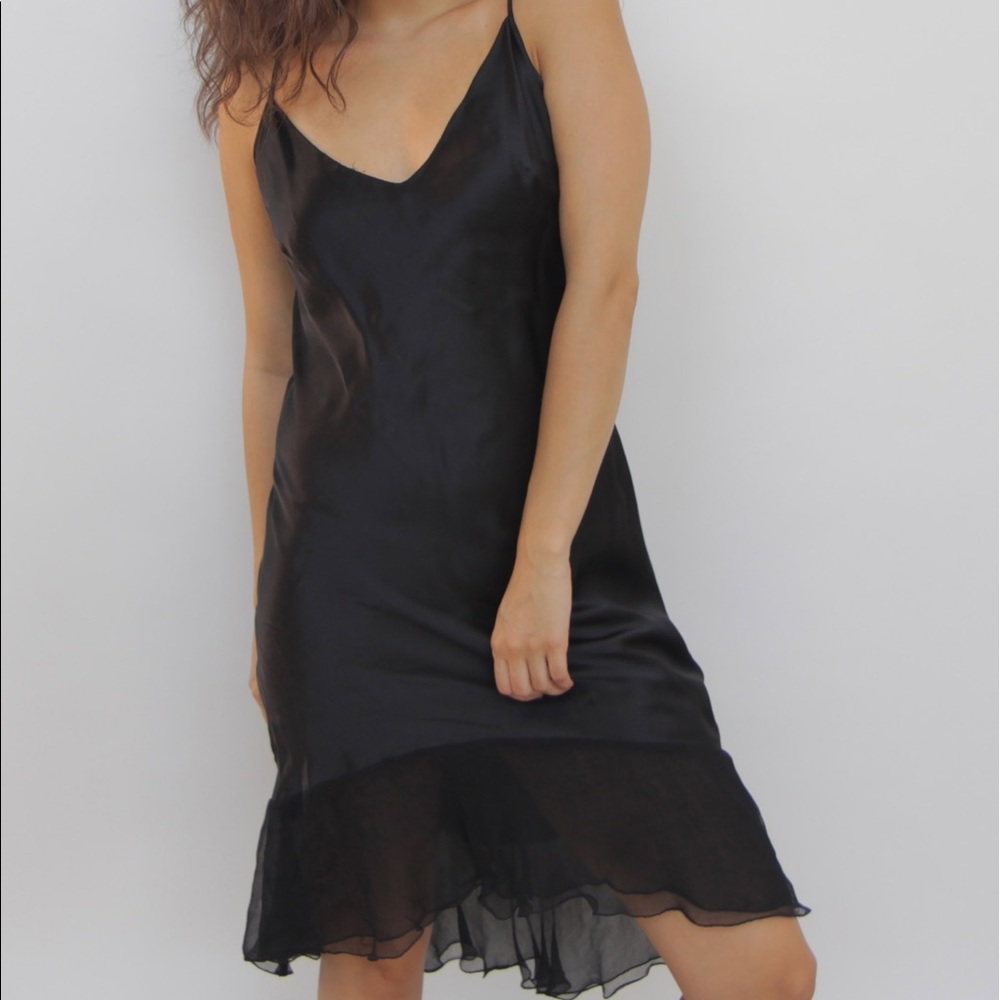 MaxStudio 100% Silk Slip Dress 🖤 *LEAVING SOON*